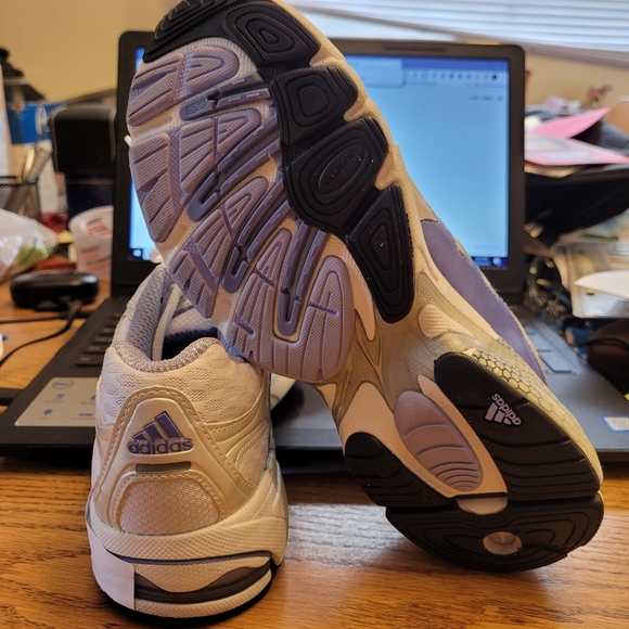 Ladies  Adidas Sneakers - Picture 4 of 9